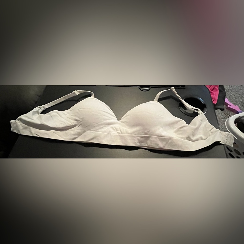 Shapermint truekind supportive comfort wireless shaping bra.